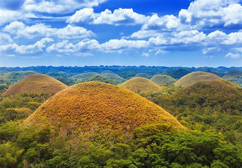 Mybestplace The Chocolate Hills An Extraordinary Landscape Of The