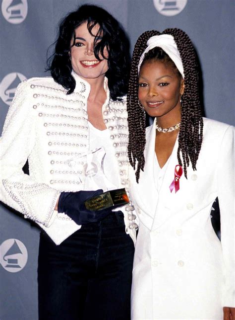 Michael Jackson Vs Janet Jackson