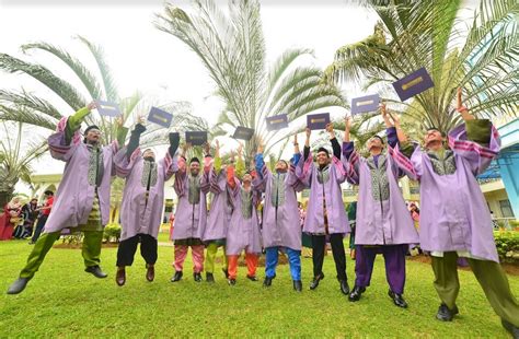 Sejarah bermula dengan resolusi seminar ulama negeri pahang (1985) membahas dan mencadangkan penubuhan kolej islam ini untuk membuka ruang kepada pelajar lepasan maka pada jun 1994 terlaksanalah kolej islam pahang yang bernaung di bawah kerajaan negeri pahang. Tarikh Konvokesyen Universiti 2019 Bagi Seluruh Malaysia