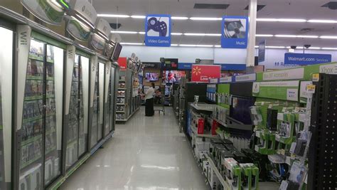 Wal Mart Se 14th Street Des Moines Iowa Video Games A Photo On