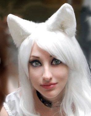 Its not just for halloween anymore, wear it to your next anime, cosplay or furry convention.or why not just spice up your outfit for a night out on the town. LIMITED: Bright White Wolf Faux Fur Ears | Wolf ears, Wolf ...