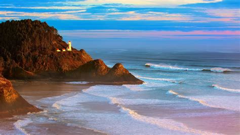 Coast Beach Waves Lighthouse Oregon Landscape Wallpaper And Background