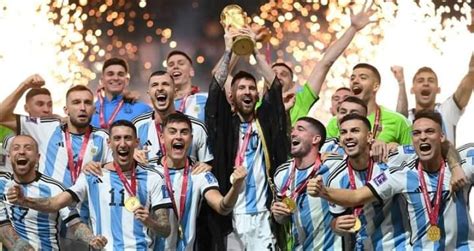 Football Messi Héroïque Largentine Remporte La Coupe Du Monde 2022