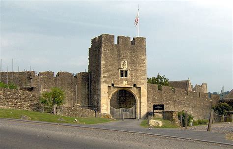Filefarleigh Hungerford Castle Gate Wikipedia