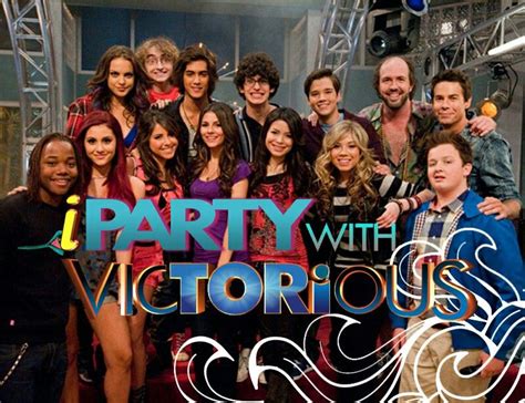 Victorious Cast With Icarly Cast Elizabeth Gillies Avan Jogia Danielle
