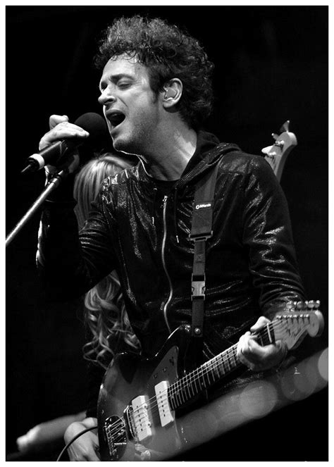 Efemérides| hace 23 años gustavo adrián cerati presentaba de manera oficial su disco amor amarillo en un acústico íntimo. GUSTAVO CERATI: Spinetta y las Bandas Eternas - 2009 | Flickr