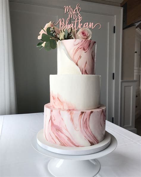 I got rose gold, gold, and confetti balloons! Blush and rose gold marbled wedding cake | Wedding cake ...