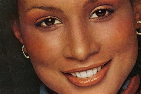 How Beverly Johnsons Groundbreaking August Vogue Cover Changed Fashion Secrets