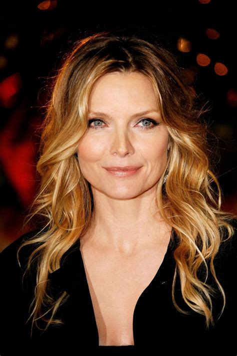 Michelle Pfeiffer Celebrity Hairstyles Cool Hairstyles Curly Hair