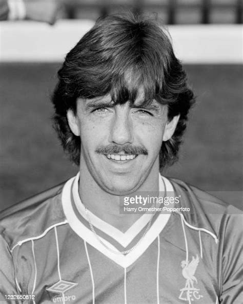 Mark Lawrenson Liverpool Photos And Premium High Res Pictures Getty