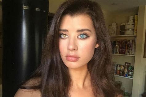 Internet Goes Crazy For Model With Different Coloured Eyes Daily Star