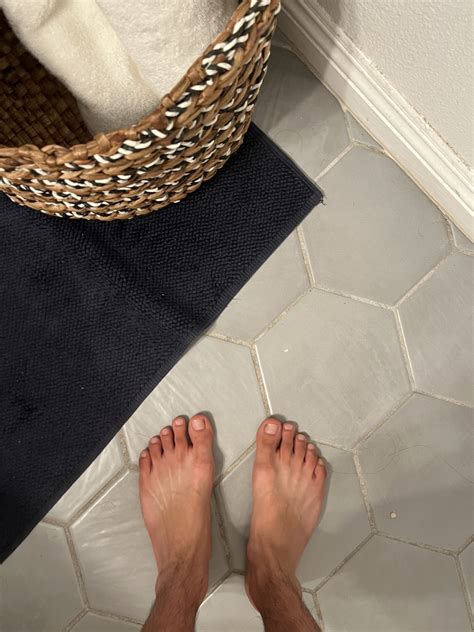 bathroom quickie fun with feet