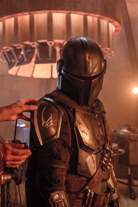 The Mandalorian 10 New Pictures Show How Taika Waititis Episode Was Made