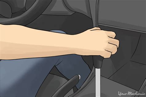How To Drive A Manual Transmission Car Without Using The Clutch