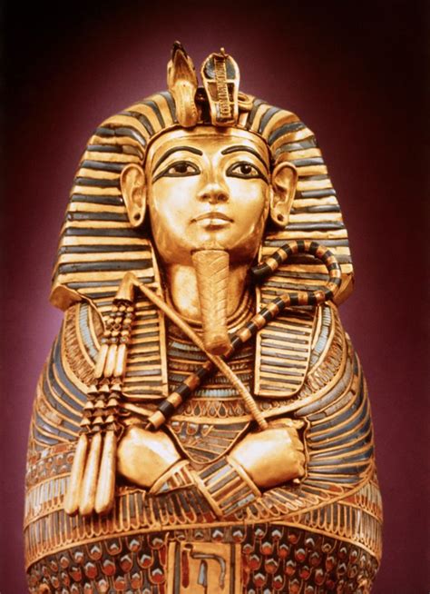 So yesterday i went to see the boy who would become king, fun movie but the funny thing happened before the movie. King Tut Is a Victim of Body Shame