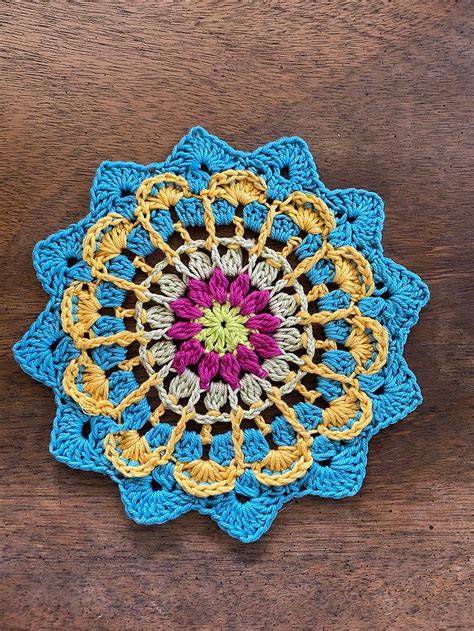 20 Free Crochet Mandala Patterns For Decoration 2022