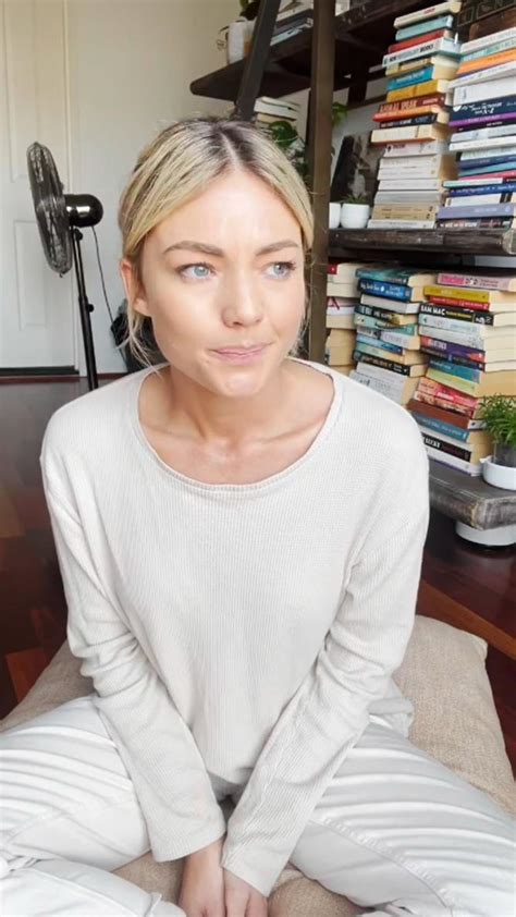 Home And Away Actor Sam Frost Reveals She Will Get Covid 19 Vaccine