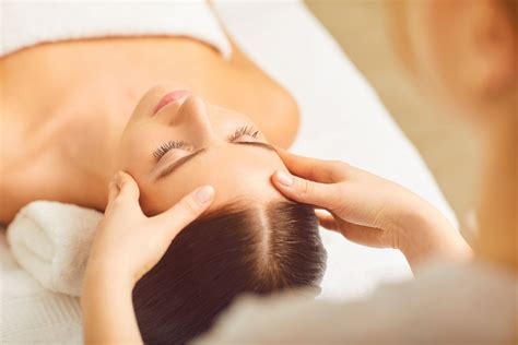Deep Tissue Massage Designed To Unravel Deep Muscle Tension Zen 5