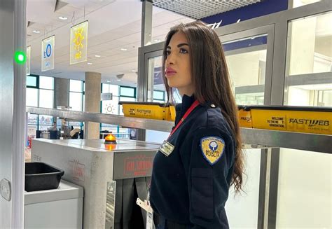 Securpol Cerca Personale Per La Vigilanza Negli Aeroporti Pugliesi A Bari Il Recruiting Day