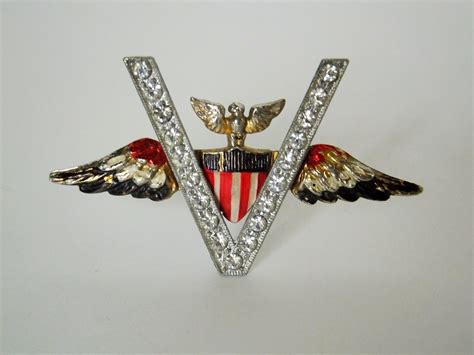 Wwii Victory Pin Rhinestone Enamel V For Victory Eagle Wings Brooch