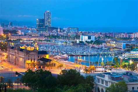 Learn about the new energy transformation plan to build a greener city. Die 5 besten Strände in Barcelona