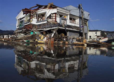 Erdbeben Und Tsunami In Japan 2011 Fakten Und Informationen Tech News