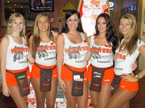 cheerleader pantyhose twin peaks girls tilted kilt college guys tan pantyhose calendar