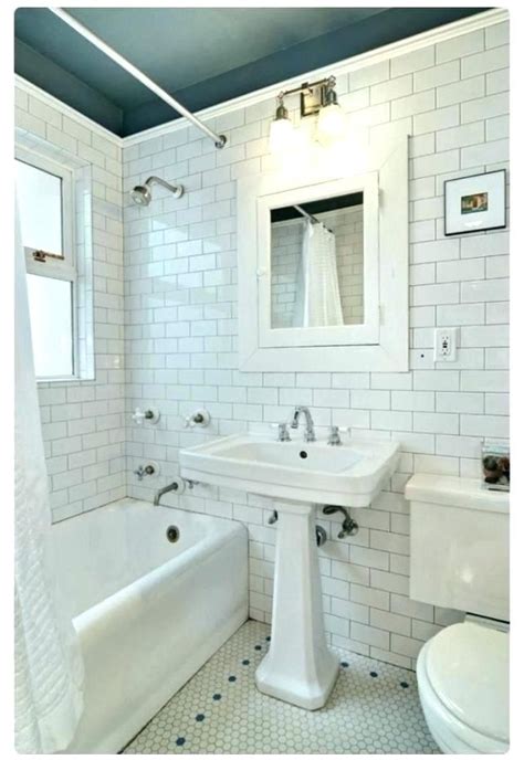 It is never enjoyable to paint a bathroom ceiling. Bathroom Ceiling Paint Color Ideas (2020) | White tile ...