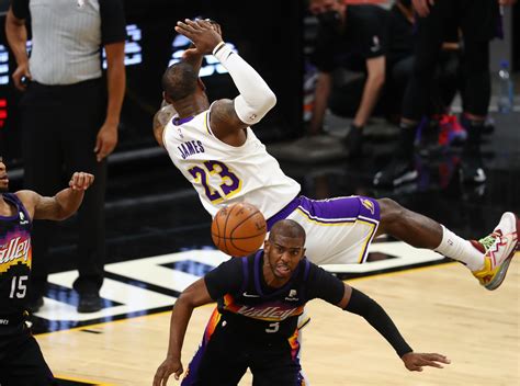 Los Angeles Lakers: 4 Lessons in a playoff opening beating by the Suns