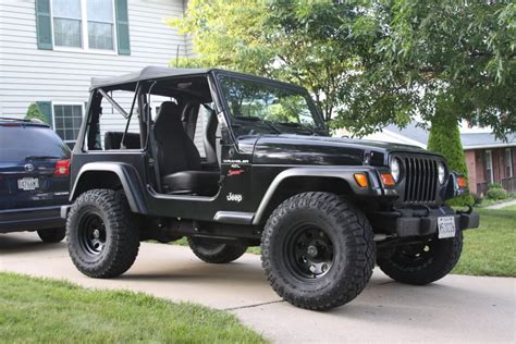 Taking the doors off your jeep is a simple process, but there are some important things you should be familiar with before you attempt to do so. How to take the doors off a jeep wrangler 2000