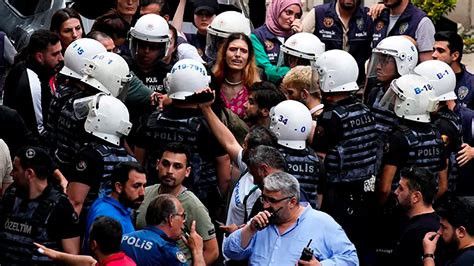 the turkish police repressed the lgbti pride march in istanbul 8 activists were arrested