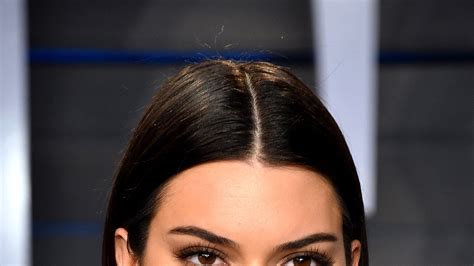 Esta Es La Rutina De Belleza De Kendall Jenner Para Combatir El Acné Vogue