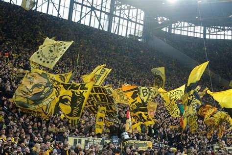 Bundesliga borussia dortmund s yellow wall a crown jewel of german football. Dortmund Yellow Wall Wallpaper - Borussia Dortmund Fans Show Spectacular Tifo On Yellow Wall ...