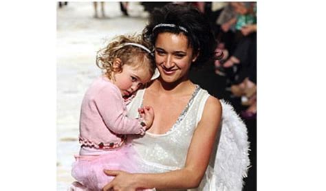 Keisha Castle Hughes Takes To The Runway With Daughter Felicity Amore