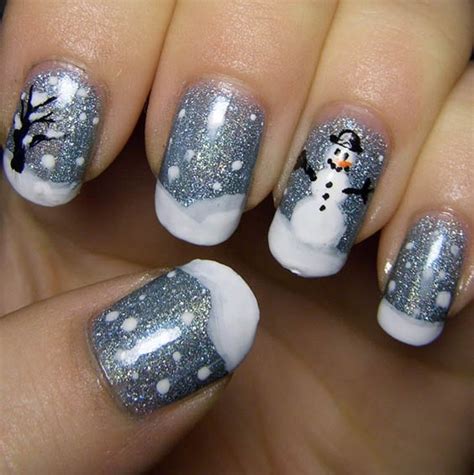 60 awesome christmas nail ideas in 2020 do you want to quickly get catchy nails for christmas? Bright and Festive Christmas Nail Art Designs For This ...