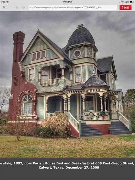 Choosing a color scheme when painting the exterior of your victorian home, or any house, can be daunting. Victorian | Victorian Exterior House Paint Ideas ...