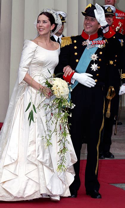 royal wedding bouquets the prettiest flowers carried by princess brides photo 12