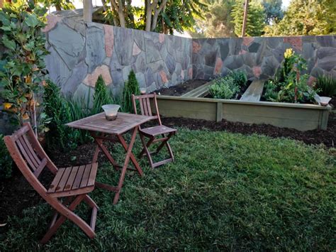 10 Attractive Landscaping Ideas For Small Yards 2023