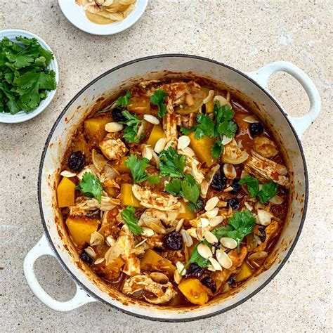 Transfer to a serving dish and garnish with the parsley. Chicken Tagine | Anna's Family Kitchen