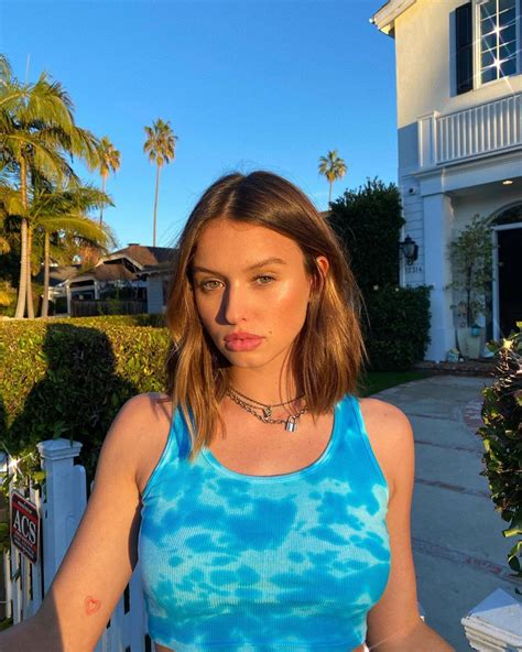 Cloud envy with @bodyglovegirl •••photo: Tatiana Ringsby on Instagram: "🔪😳 ️" in 2020 | Model ...