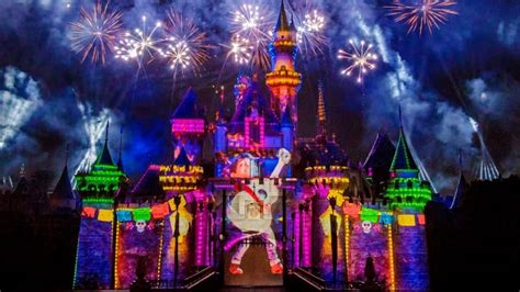 Carls House Flying Over New Disneyland Fireworks Show