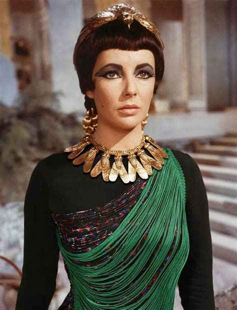Elizabeth Taylor As Cleopatra This Is A Costume From One Of Her