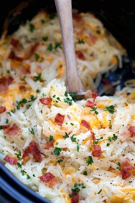 This crock pot potato breakfast gratin recipe is perfect for a large breakfast or a brunch. Over 20 Christmas & New Years Morning Crockpot Breakfast Recipes | Breakfast crockpot recipes ...