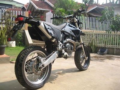 If yamaha scorpio is special in the eyes of the lovers of touring. Modifikasi Scorpio ala Supermoto