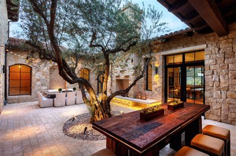 17 Stunning Mediterranean Patio Design Ideas