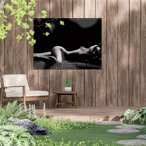 Gards Affiche De Jardin Femme Nue Au Lit Erotiek Wit X Cm Toile Jardin Bol Com