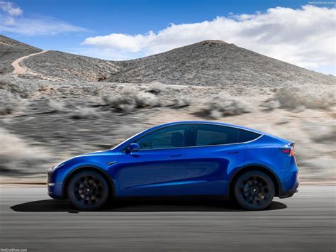 Tesla Model Y Performance Gray Tesla Model Y Performance In Deep Blue