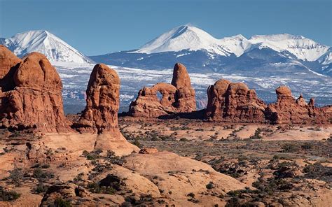 Arches National Park Utah Desert Mountains America Rocks Hd