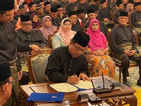 Muhammad saiful muhamad ali received the darjah indera mahkota pahang award in 2015, which granted the datuk title. Pertimbang lantik semula Exco PH - KM Melaka | Harian Metro