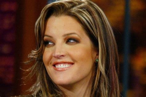Lisa Marie Presley Singer And Daughter Of Elvis Presley Dead At 54 Cbc News